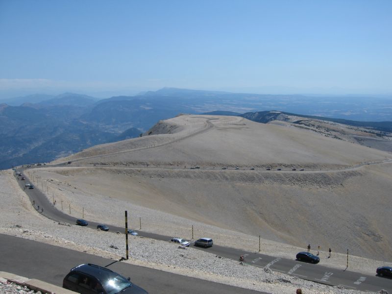 2009-08-06 Ventoux (05) lots of cars